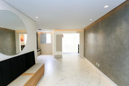 Sala  de apartamento para alugar com 2 quartos, 64m² em Vila Praia, São Paulo