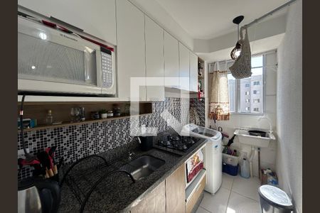 Cozinha de apartamento à venda com 2 quartos, 44m² em Feitoria, São Leopoldo