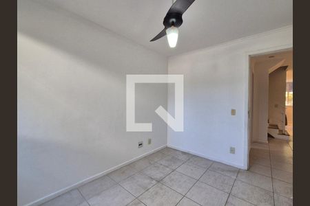 Quarto  de casa de condomínio para alugar com 4 quartos, 230m² em Recreio dos Bandeirantes, Rio de Janeiro