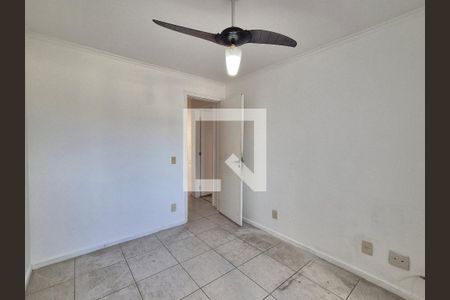 Quarto  de casa de condomínio para alugar com 4 quartos, 230m² em Recreio dos Bandeirantes, Rio de Janeiro