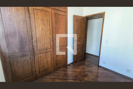 Quarto 01  de apartamento para alugar com 3 quartos, 107m² em Gutierrez, Belo Horizonte