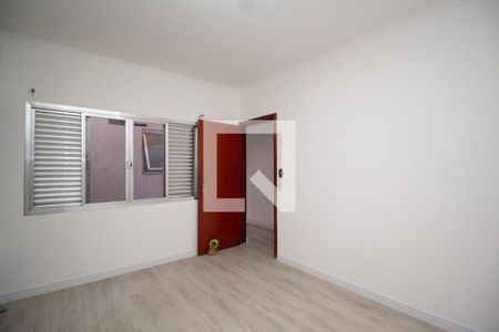 Quarto 1 de casa para alugar com 5 quartos, 375m² em Vila Iorio, São Paulo