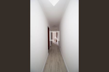 Corredor de casa para alugar com 5 quartos, 375m² em Vila Iorio, São Paulo