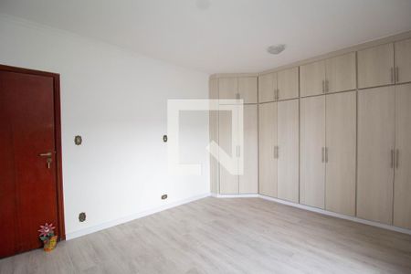 Quarto 2 - Suíte de casa para alugar com 5 quartos, 375m² em Vila Iorio, São Paulo