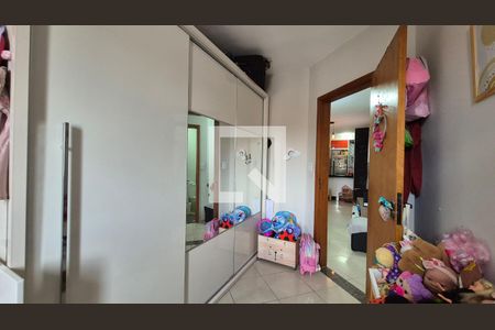 Quarto de apartamento à venda com 2 quartos, 55m² em Vila Curuçá, Santo André