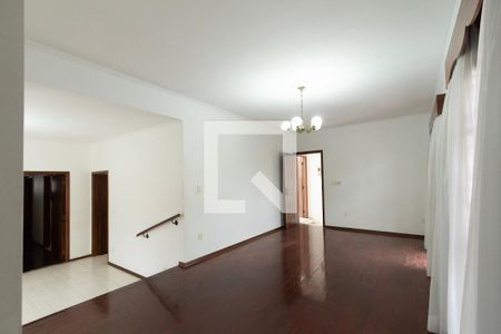 Sala de casa para alugar com 3 quartos, 360m² em Jardim Santa Rosália, Sorocaba