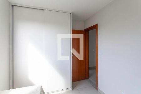 Quarto  de apartamento à venda com 2 quartos, 120m² em Santa Monica, Belo Horizonte