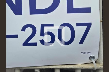 Plaquinha  de casa à venda com 3 quartos, 142m² em Jardim Divinolandia, Guarulhos