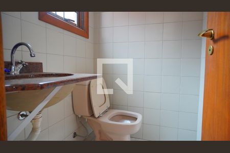Lavabo da sala  de casa de condomínio para alugar com 4 quartos, 217m² em Vila Jardim, Porto Alegre