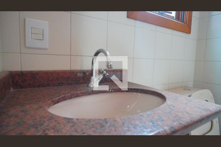 Lavabo sala  de casa de condomínio para alugar com 4 quartos, 217m² em Vila Jardim, Porto Alegre