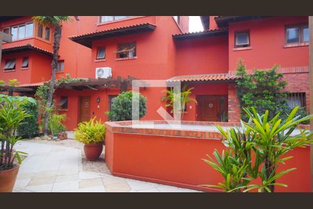 Vista da Rua de casa de condomínio para alugar com 4 quartos, 217m² em Vila Jardim, Porto Alegre
