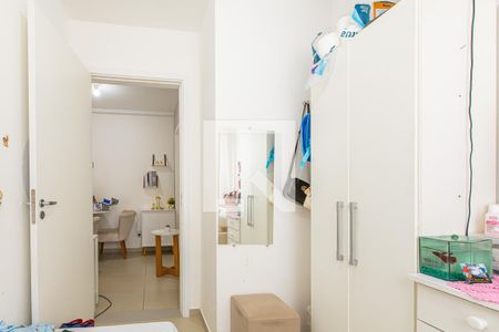 Quarto 2 de apartamento para alugar com 2 quartos, 57m² em Parque da Fonte, São José dos Pinhais