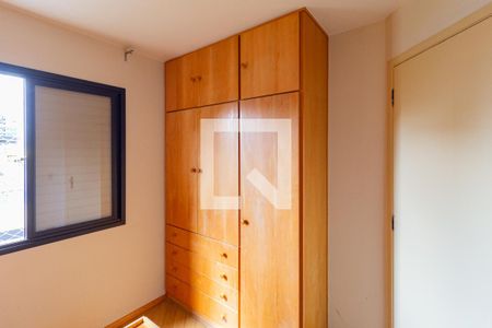 Quarto 2 de apartamento para alugar com 2 quartos, 47m² em Presidente Altino, Osasco