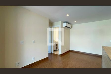 Sala de apartamento para alugar com 2 quartos, 78m² em Vila Anglo Brasileira, São Paulo