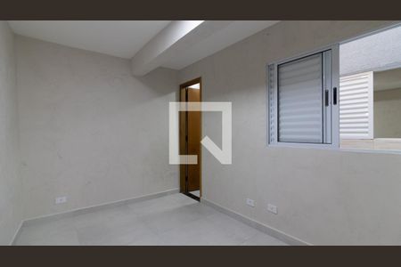 Suíte de casa para alugar com 2 quartos, 51m² em Vila Nhocuné, São Paulo