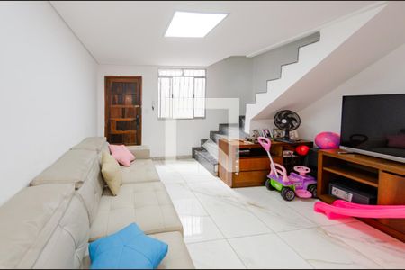Sala de casa de condomínio à venda com 2 quartos, 75m² em João Pinheiro, Belo Horizonte