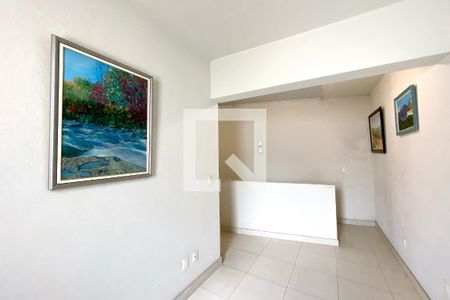 Sala de Estar de casa à venda com 2 quartos, 408m² em Cidade Nova, Belo Horizonte