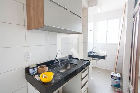 Sala/Cozinha de apartamento para alugar com 2 quartos, 48m² em Gávea, Uberlândia