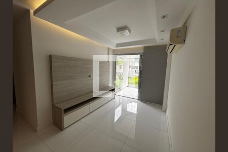 Sala de apartamento para alugar com 2 quartos, 72m² em Recreio dos Bandeirantes, Rio de Janeiro