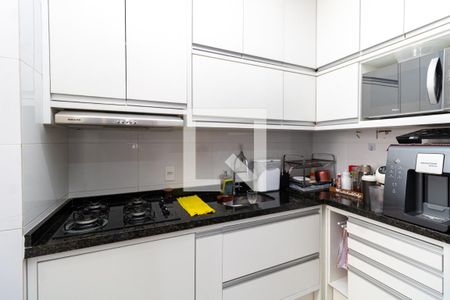 Cozinha de apartamento à venda com 2 quartos, 46m² em Vila Nivi, São Paulo