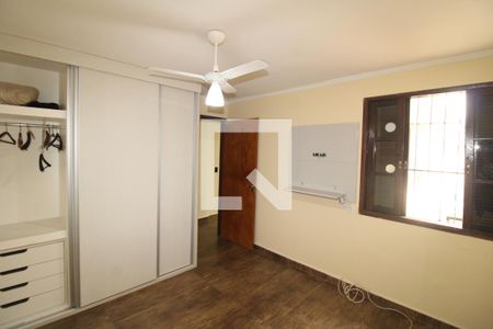 Quarto  de casa para alugar com 5 quartos, 125m² em Parque São Domingos, São Paulo