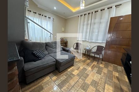 Sala de casa para alugar com 4 quartos, 200m² em Jardim Silveira, Barueri