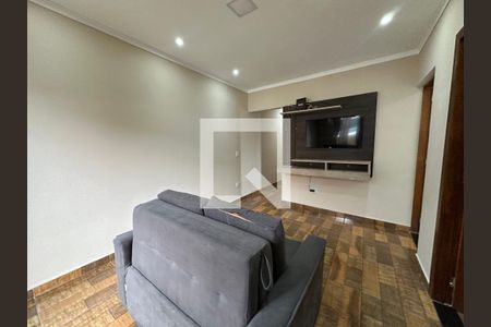 Sala de TV de casa para alugar com 4 quartos, 200m² em Jardim Silveira, Barueri