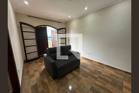 Sala de TV de casa para alugar com 4 quartos, 200m² em Jardim Silveira, Barueri