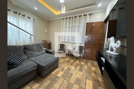 Sala de casa para alugar com 4 quartos, 200m² em Jardim Silveira, Barueri