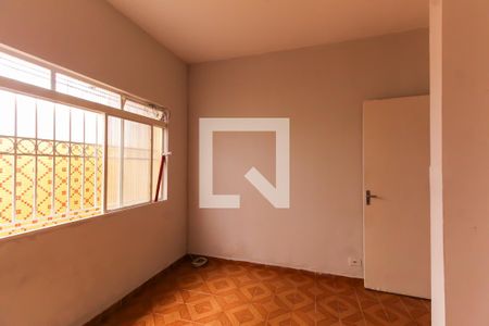 Quarto 2 de casa para alugar com 2 quartos, 200m² em Vila Oratorio, São Paulo