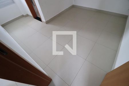 Quarto 2 - Suíte de apartamento para alugar com 2 quartos, 60m² em Aclimação, Uberlândia