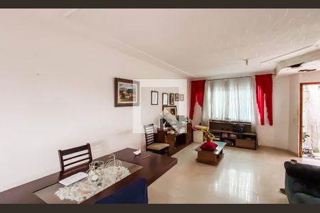 Sala de casa à venda com 3 quartos, 270m² em Parque Boturussu, São Paulo