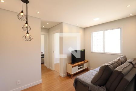 Sala  de apartamento para alugar com 2 quartos, 38m² em Usina Piratininga, São Paulo