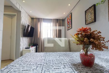 Sala de apartamento à venda com 2 quartos, 48m² em Vila Talarico, São Paulo