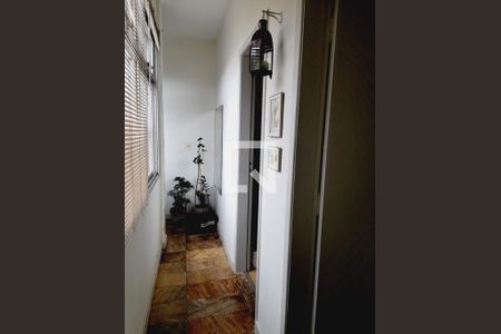 Corredor  de apartamento à venda com 2 quartos, 68m² em Cruzeiro, Belo Horizonte