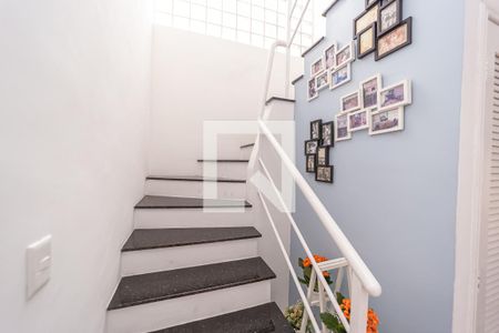 Escada de casa à venda com 4 quartos, 200m² em Vila Matilde, São Paulo