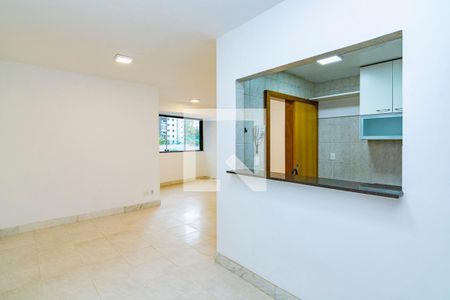 Sala de apartamento para alugar com 2 quartos, 75m² em Belvedere, Belo Horizonte
