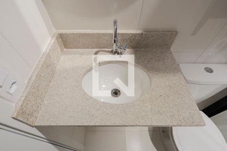 Banheiro de kitnet/studio para alugar com 1 quarto, 32m² em Tucuruvi, São Paulo