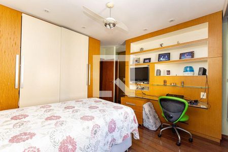 Apartamento à venda com 4 quartos, 300m² em Icaraí, Niterói