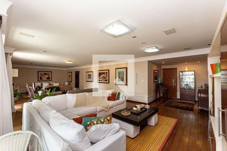 Apartamento à venda com 4 quartos, 300m² em Icaraí, Niterói