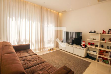 Sala de casa de condomínio para alugar com 3 quartos, 126m² em Jardim Colombo, São Paulo