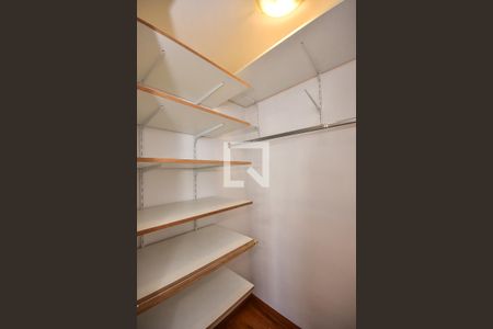 Armário do Escritório  de apartamento para alugar com 2 quartos, 96m² em Jd Caboré, São Paulo