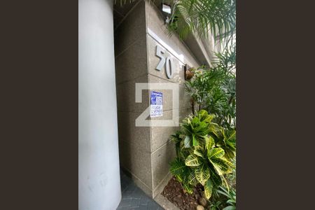 Placa de apartamento para alugar com 2 quartos, 103m² em Leblon, Rio de Janeiro