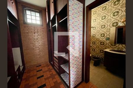 banheiro 4 de casa à venda com 6 quartos, 550m² em São Luiz, Belo Horizonte