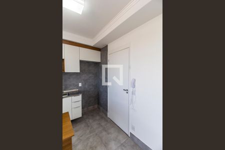 Entrada de apartamento para alugar com 2 quartos, 42m² em Vila Sul Americana, Carapicuíba