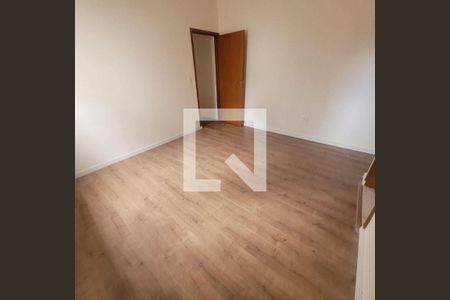 Casa à venda com 4 quartos, 147m² em Vila Homero Thon, Santo André