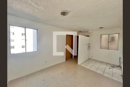 Sala de apartamento para alugar com 2 quartos, 42m² em Canudos, Novo Hamburgo