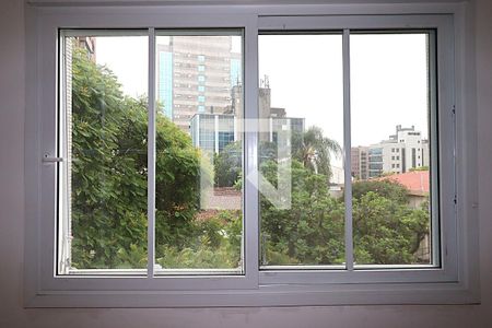 Janela da Suíte de apartamento para alugar com 4 quartos, 143m² em São João, Porto Alegre