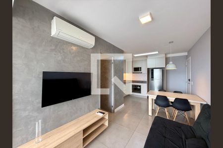 Sala de apartamento para alugar com 1 quarto, 41m² em Santo Amaro, São Paulo