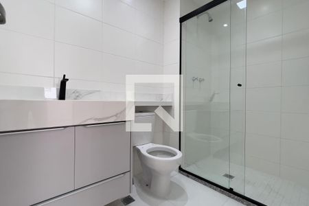 Banheiro da Suíte de apartamento para alugar com 2 quartos, 58m² em Picanço, Guarulhos